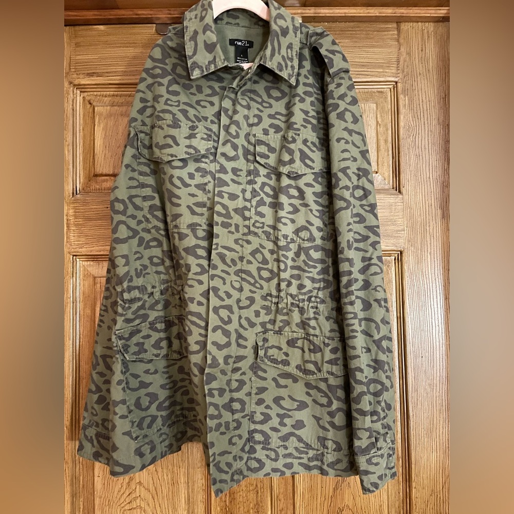 Rue 21 Size Large Utility jacket